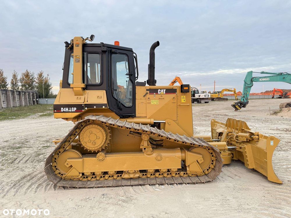 Caterpillar D4H LGP - 6