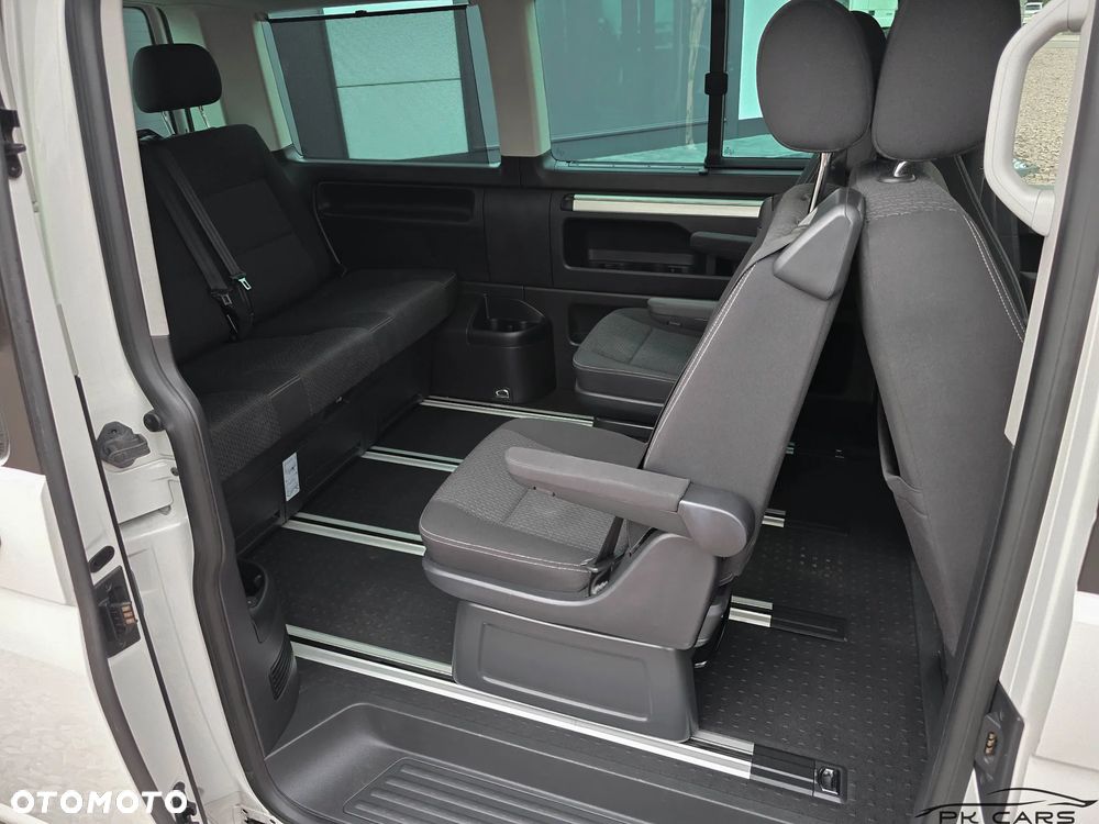 Volkswagen Multivan - 15