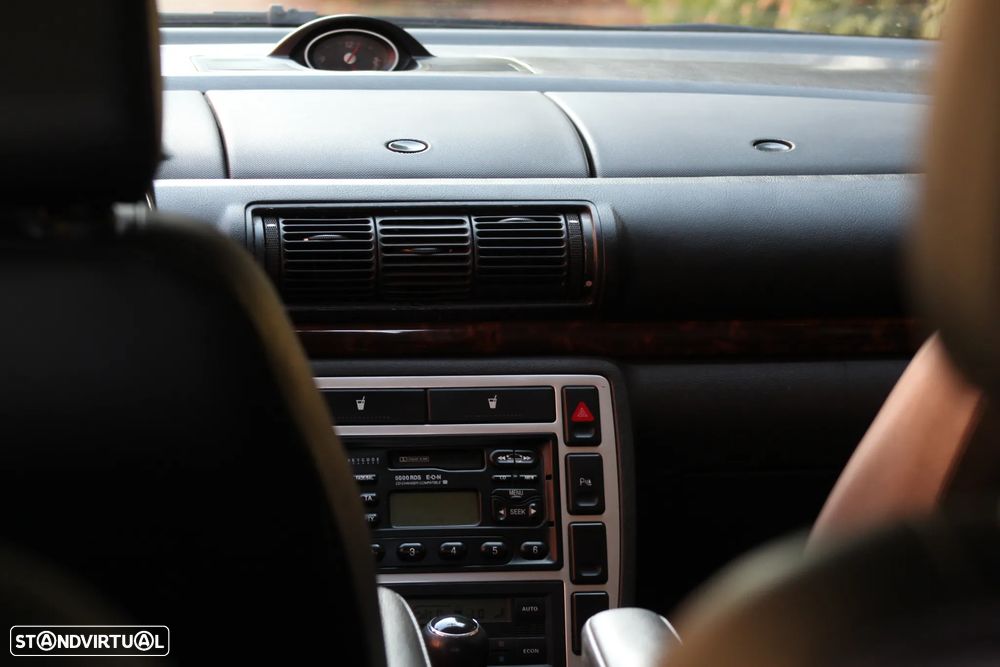 Ford Galaxy TDI Ghia - 16