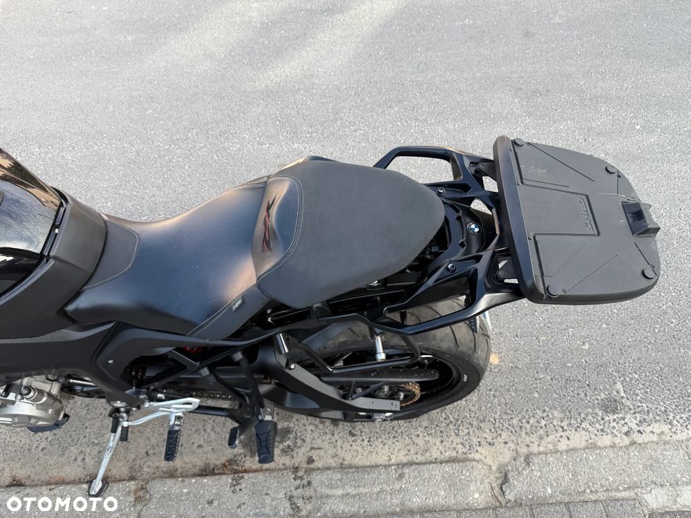BMW S - 26