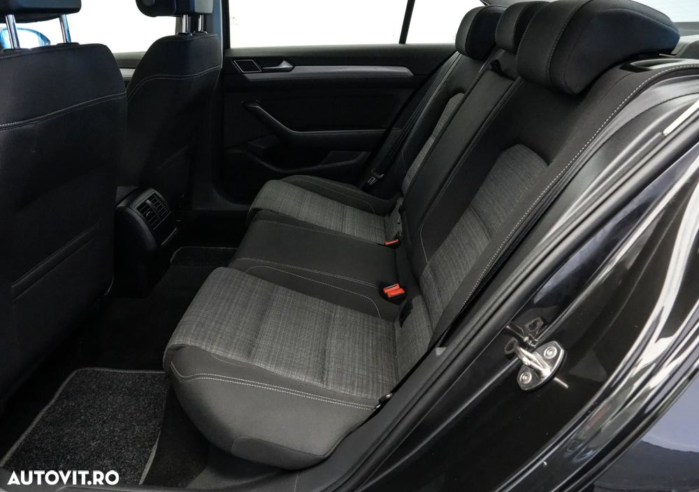 Volkswagen Passat 1.5 TSI ACT DSG Comfortline - 15