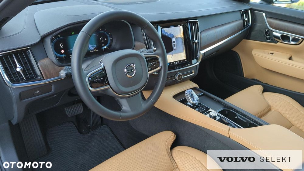 Volvo V90 Cross Country - 10