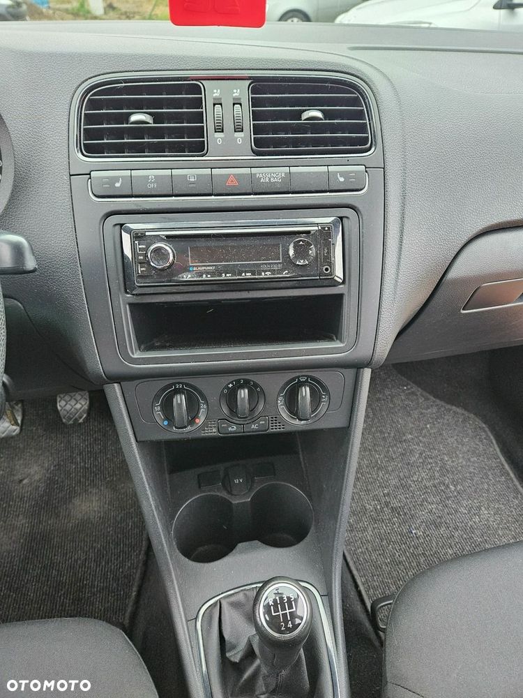 Volkswagen Polo - 14