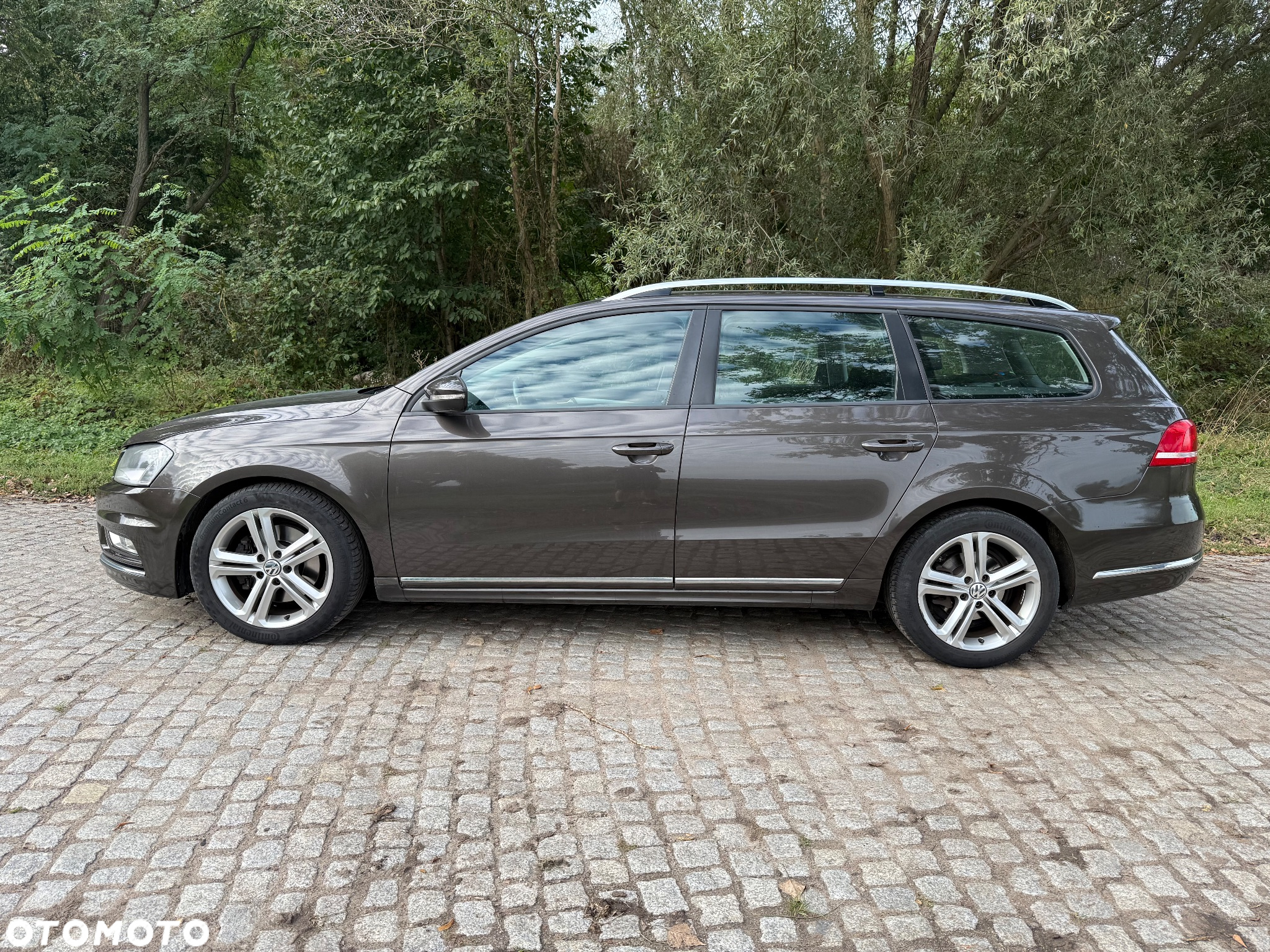 Volkswagen Passat Variant 2.0 TDI BlueMotion Technology R-Line - 3
