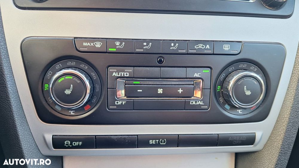 Skoda Octavia 1.6 TDI DPF DSG Ambiente - 14