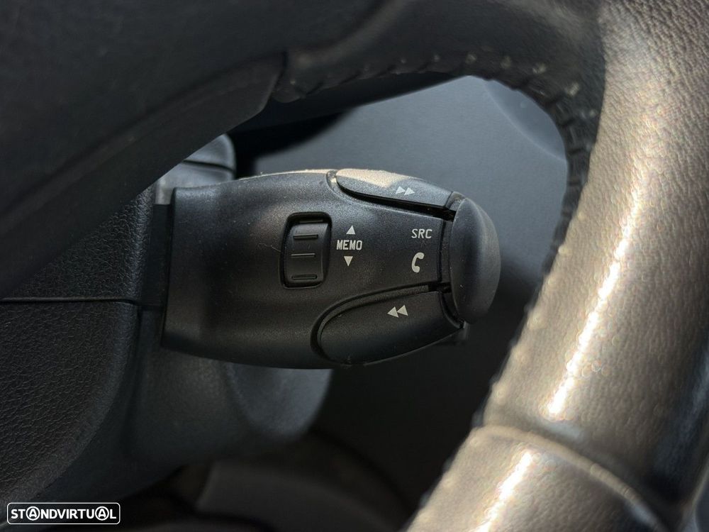 Peugeot 5008 1.2 PureTech Style — fotografia 10