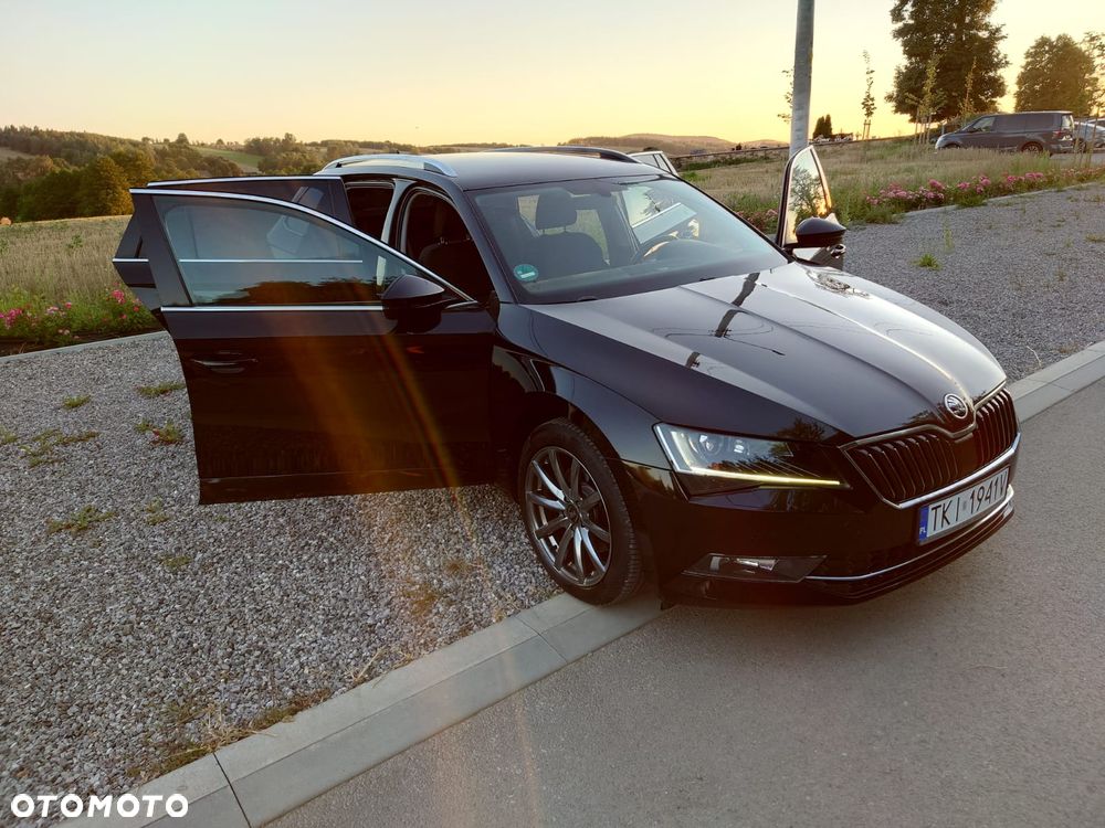 Skoda Superb 2.0 TDI Ambition - 25