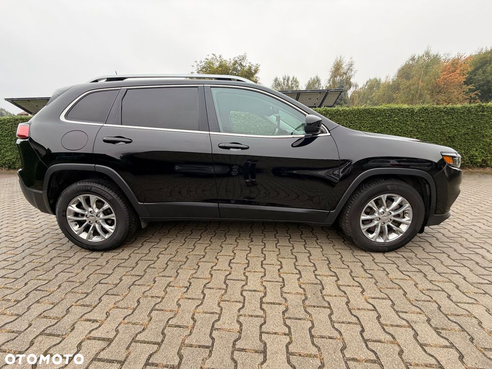 Jeep Cherokee - 8