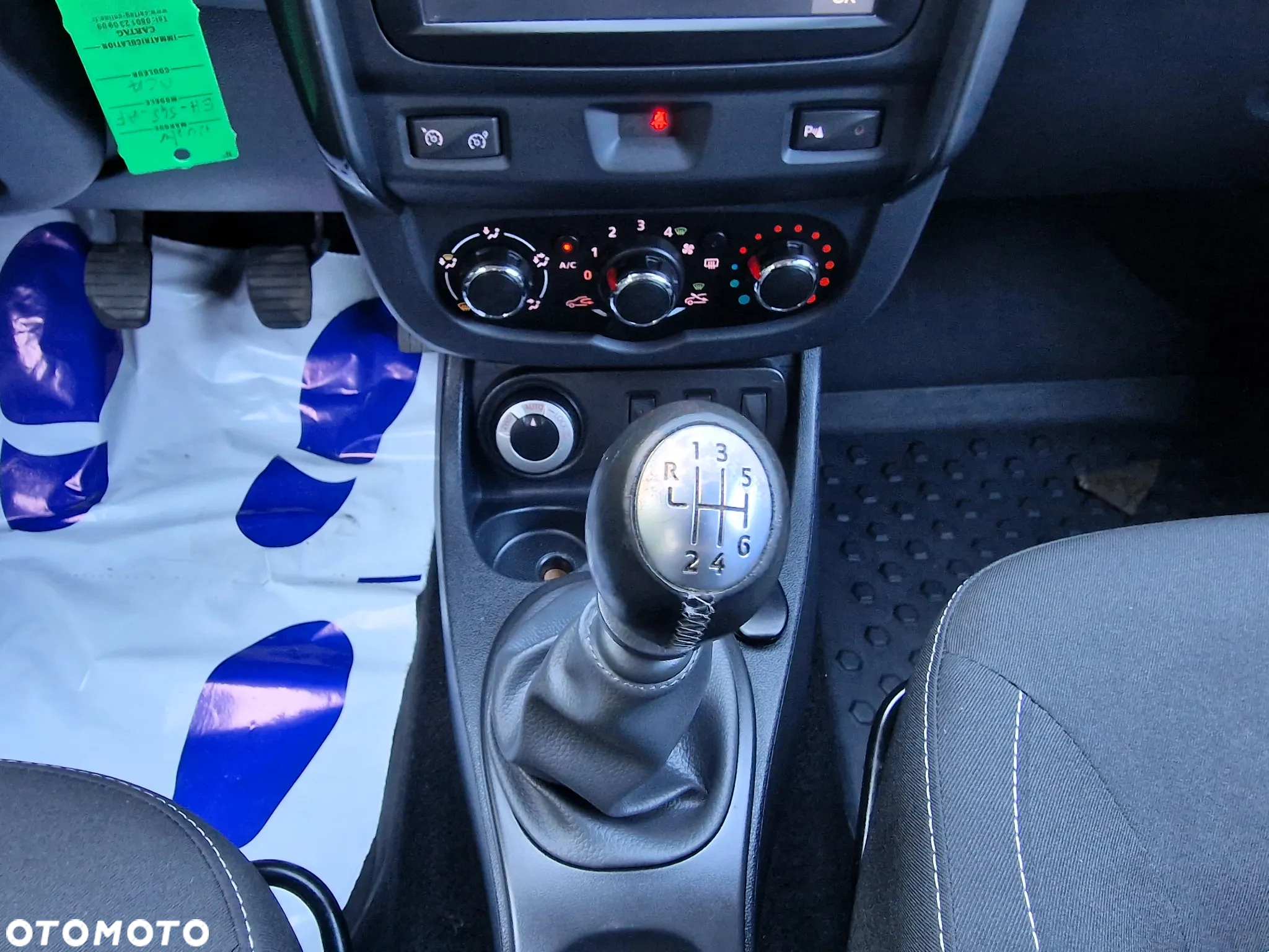 Dacia Duster 1.2 TCe Laureate 4x4 S&S EU6 - 17
