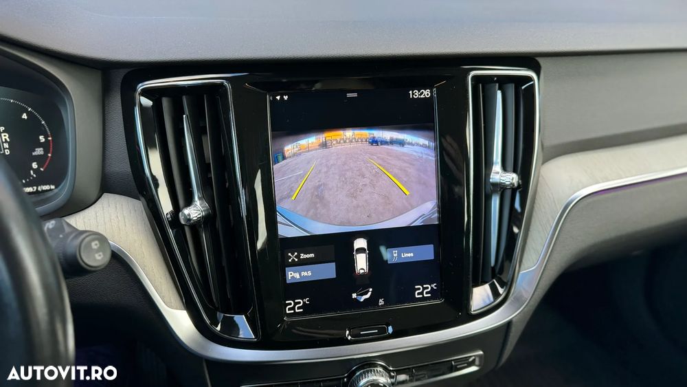 Volvo V60 D4 AWD Geartronic Momentum Pro - 22