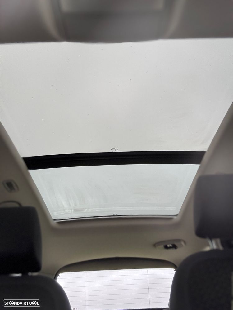 Skoda Yeti 1.6 TDI Elegance DSG - 18