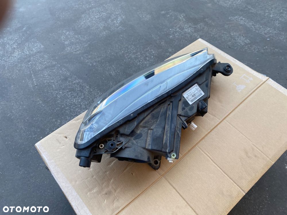 Skoda Superb Super-b Super B III 3 lift fl  lampa przednia lewa lewy przód REFLEKTOR LEWY przedni PRZÓD bixenon biksenon bi xenon bi xenonowe  EUROPA 3V1941015A 3V1.941.015A  soczewka - 18