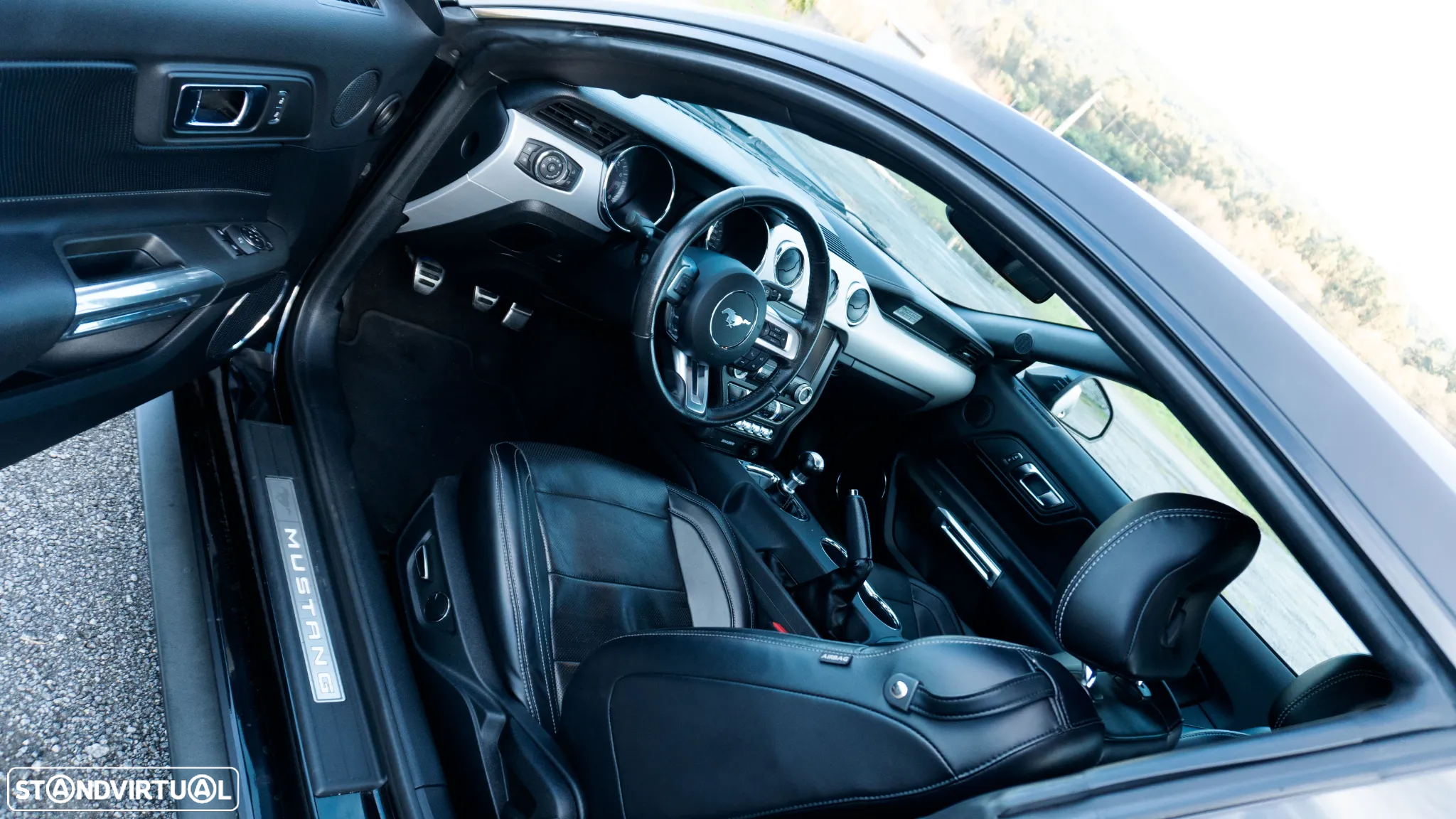 Ford Mustang 2.3 Eco Boost - 9