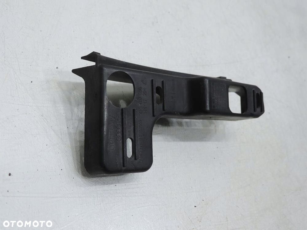 ŚLIZG ZDERZAKA PRAWY TYŁ AUDI A6 C6 4F9807898 - 2