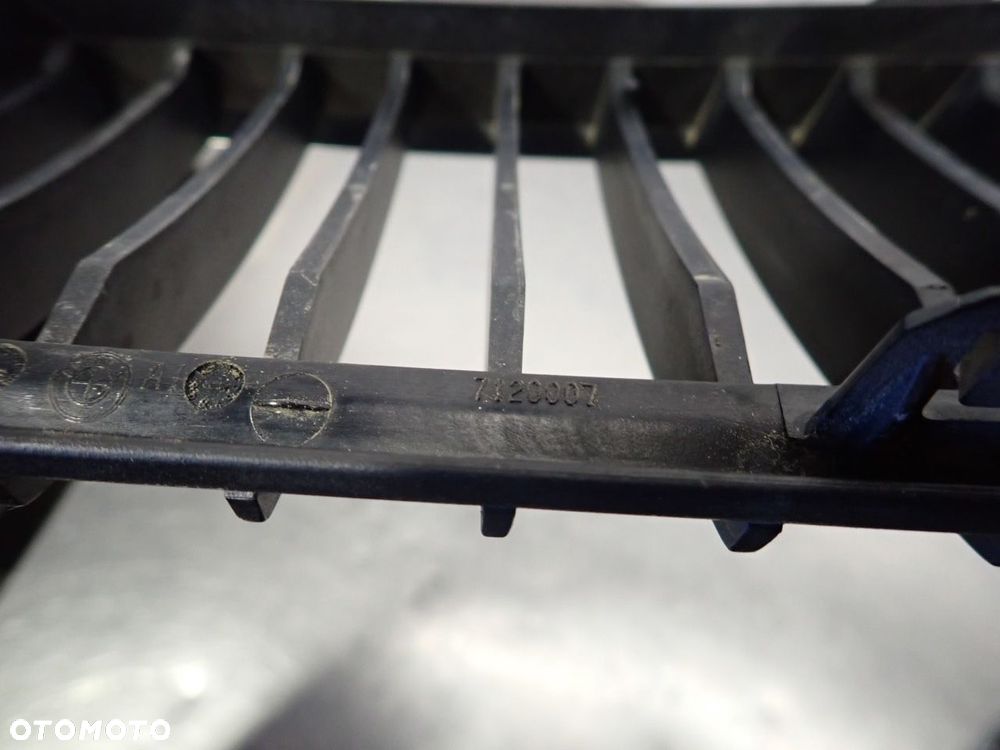 GRILL ATRAPA NERKA BMW E90  7120007 - 3