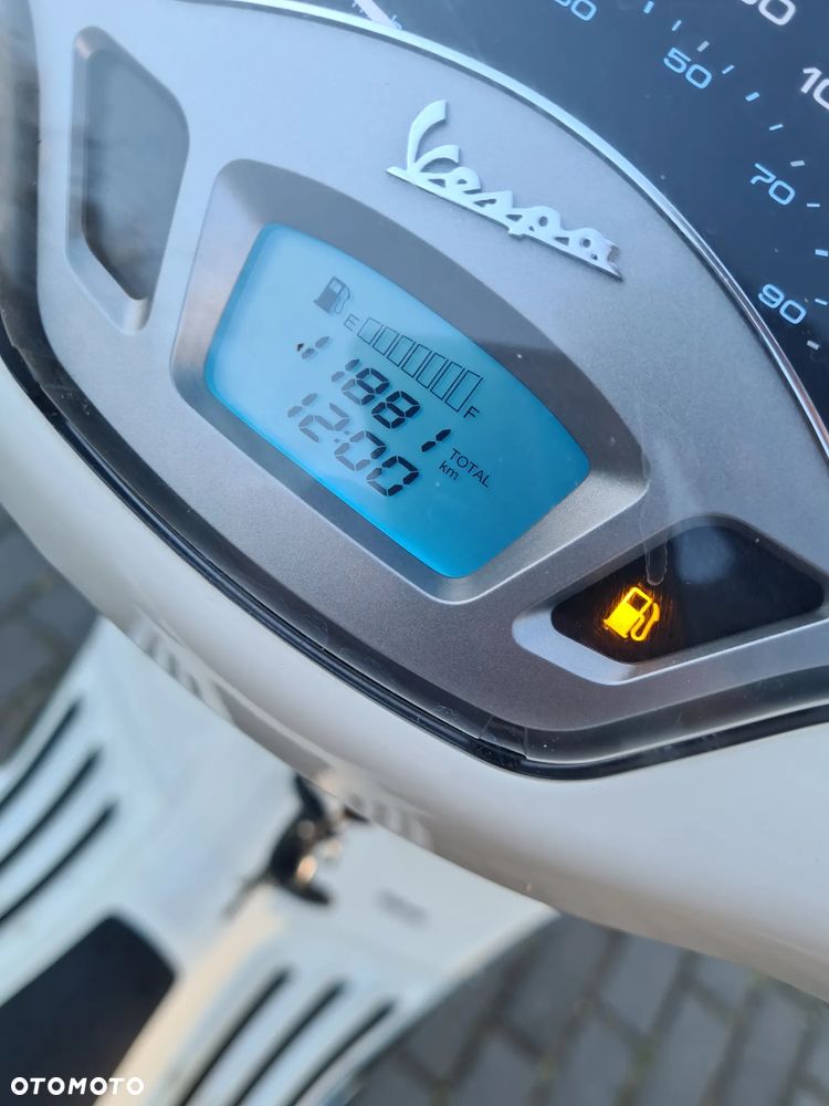 Vespa Primavera - 9