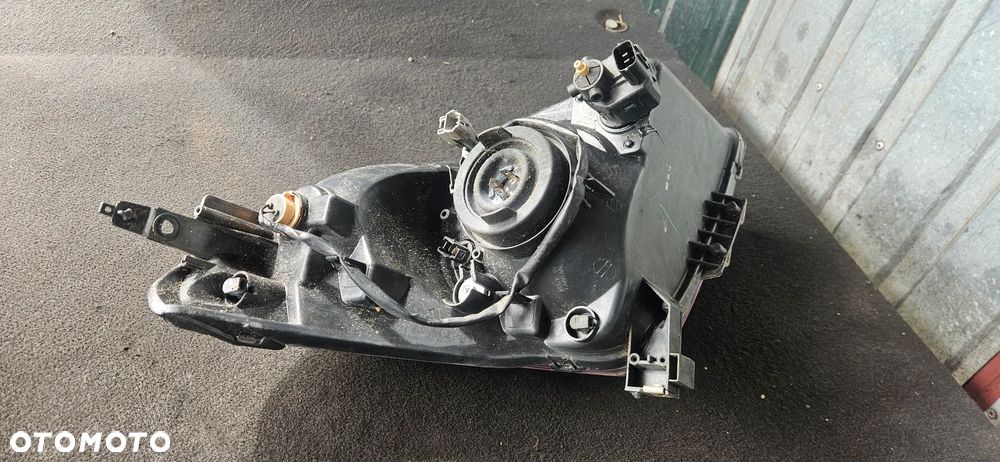Lampa przednia lewa prawa przód reflektor przedni Suzuki Swift IV - 3
