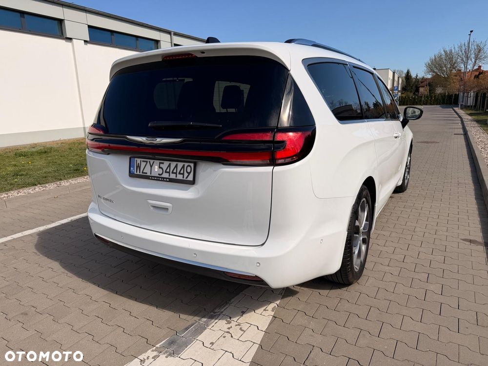 Chrysler Pacifica 2025 photo 5