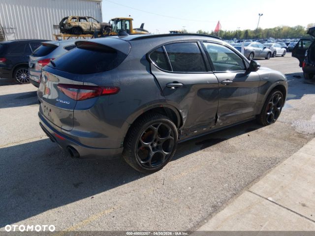 Alfa Romeo Stelvio 2.0 Turbo Veloce TI Q4 - 3