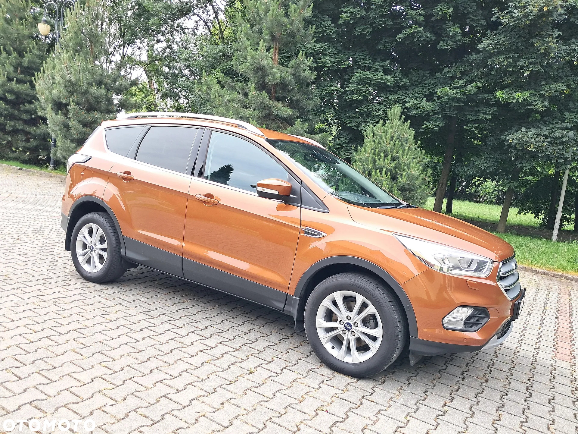 Ford Kuga 1.5 EcoBoost 2x4 Titanium - 3