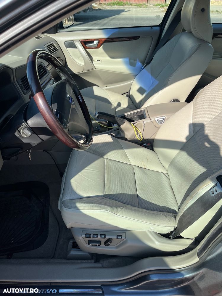 Volvo S60 2.4 D EDITION Geartronic - 8