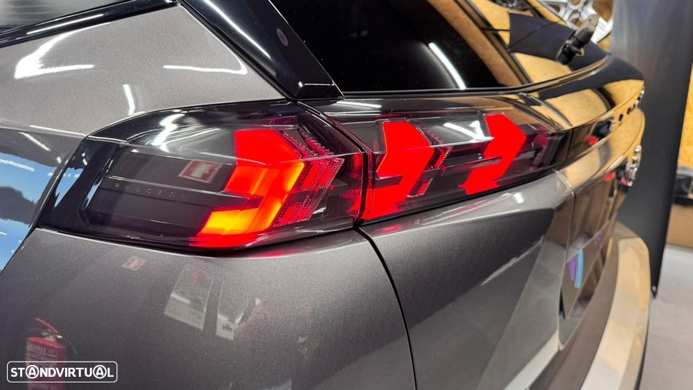 Peugeot 2008 1.5 BlueHDi GT EAT8 - 13