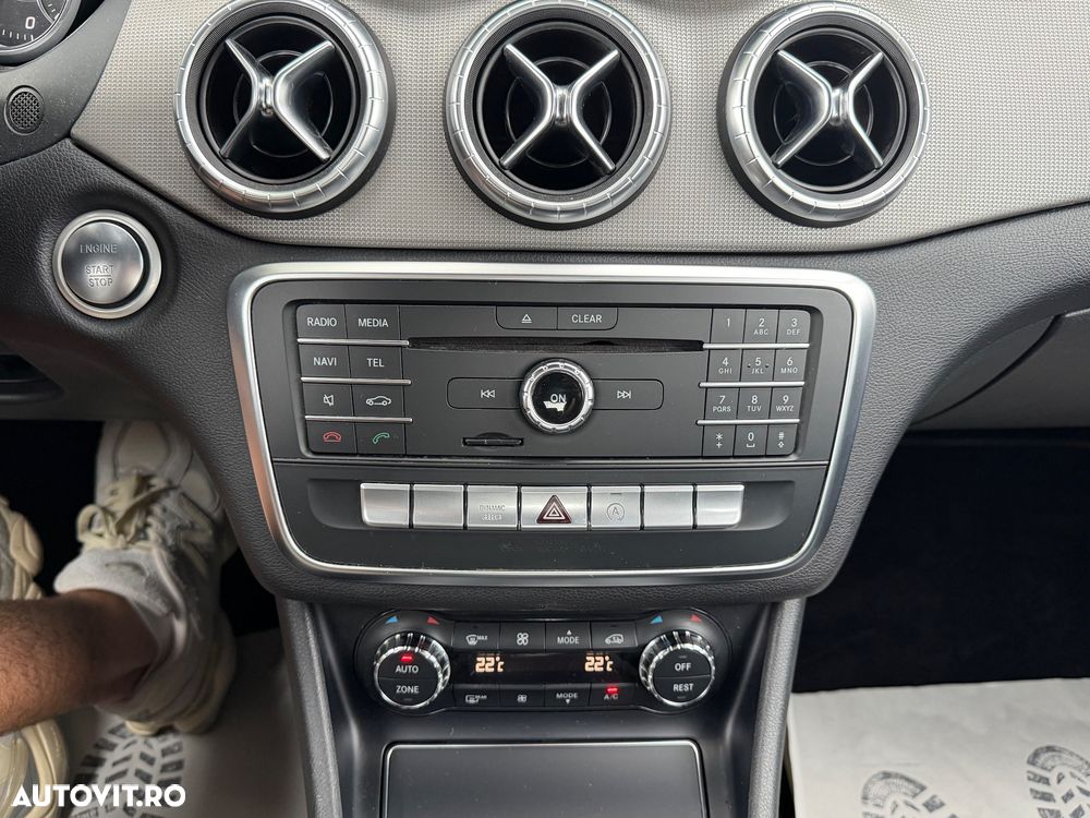 Mercedes-Benz CLA 200 d 7G-DCT Urban - 18