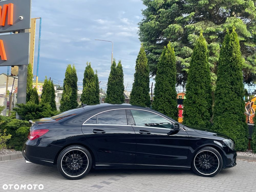 Mercedes-Benz CLA 180 AMG Line - 10