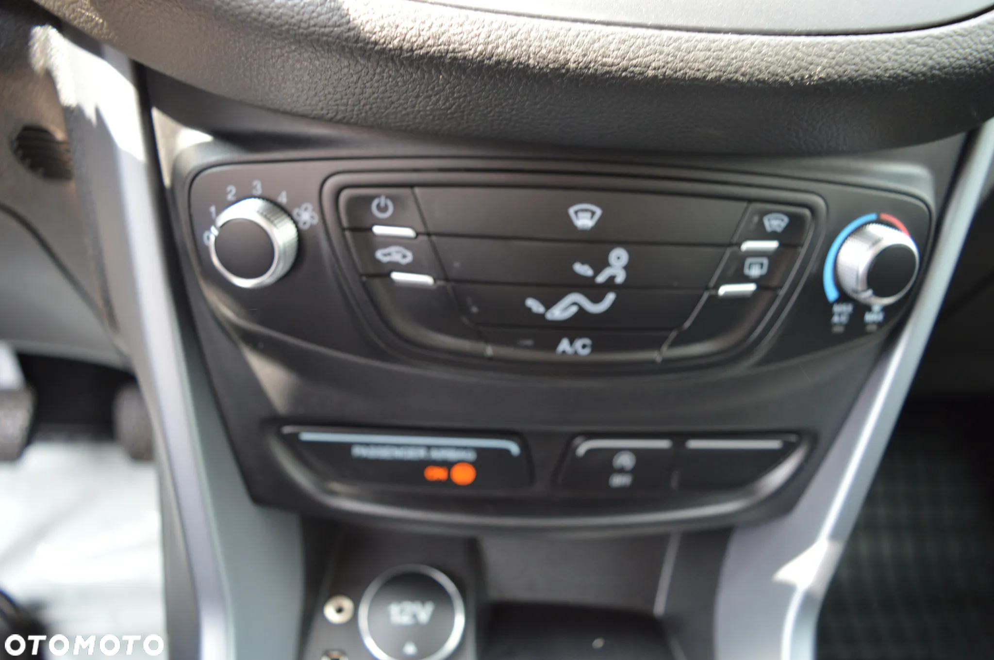 Ford B-MAX 1.0 EcoBoost Titanium - 24