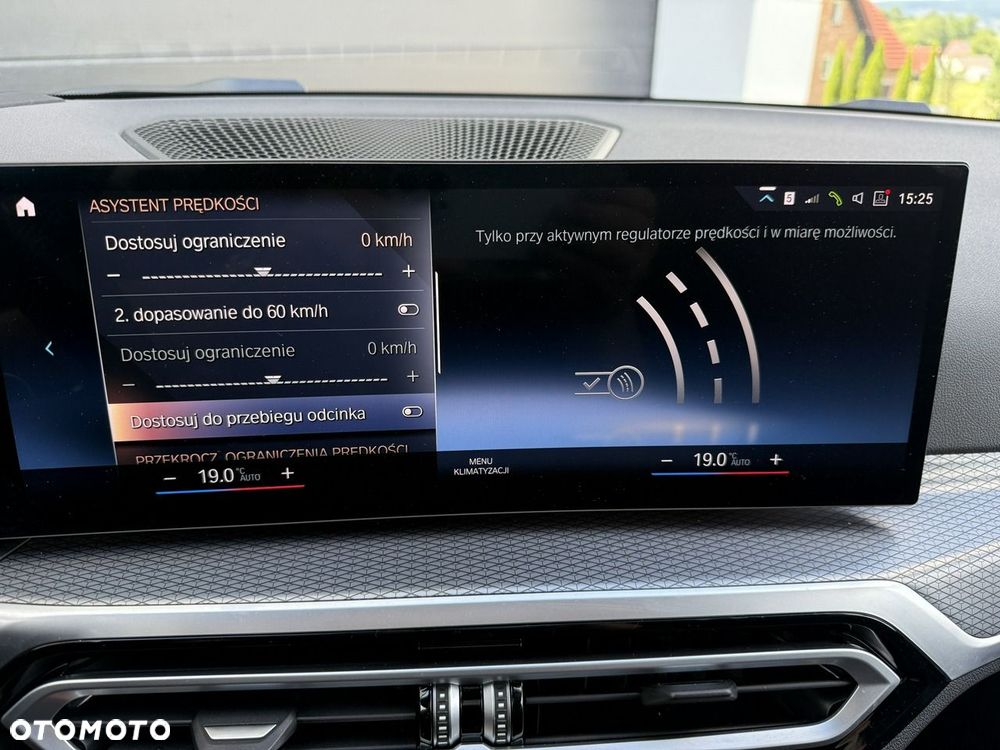 BMW Seria 3 320d xDrive M Sport Shadow sport - 31