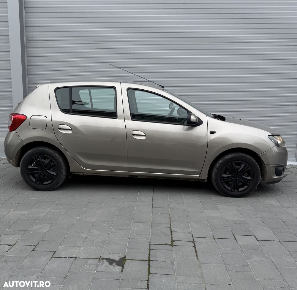 Dacia Sandero - 11