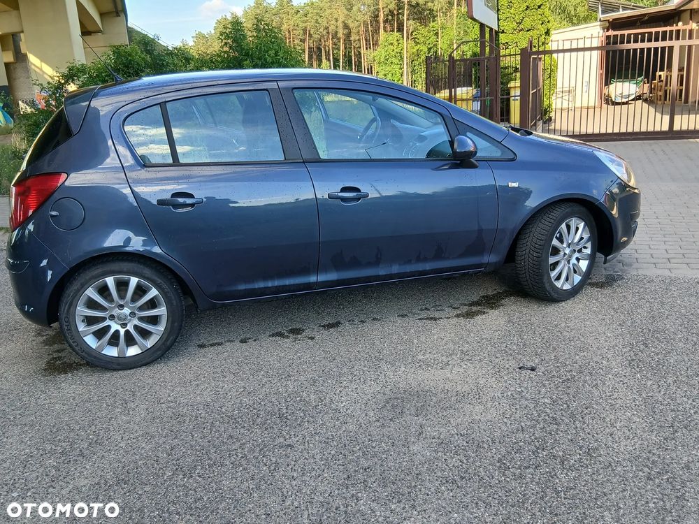 Opel Corsa 1.4 16V Innovation 110 Jahre - 7
