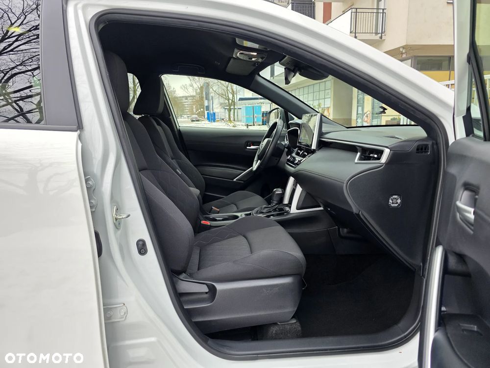 Toyota Corolla Cross 2.0 Hybrid Comfort AWD - 36