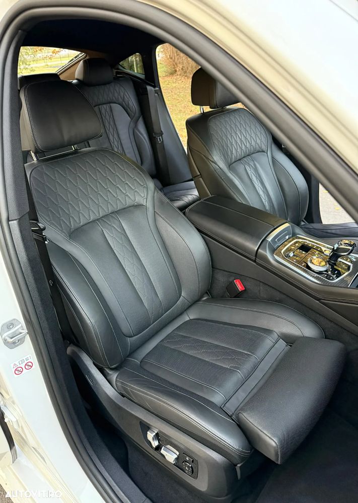 BMW X6 xDrive40d AT MHEV - 14