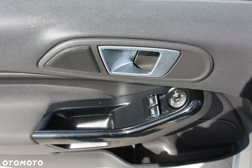Ford Fiesta 1.0 EcoBoost Titanium ASS - 16