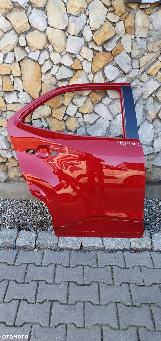 TOYOTA YARIS CROSS DRZWI PRAWY TYŁ TYLNE - 1