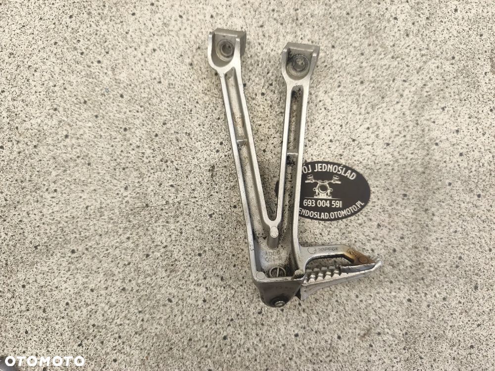 Set prawy tył, podnóżek pasażera Suzuki GSX-R 600 GSXR 600 - 8