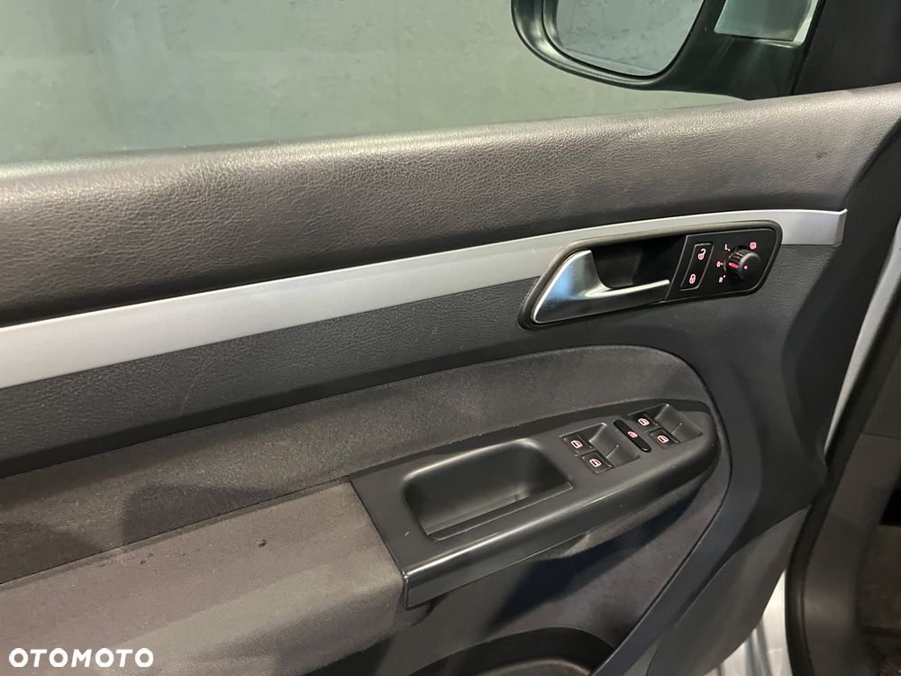 Volkswagen Touran 1.6 TDI DPF Life - 9