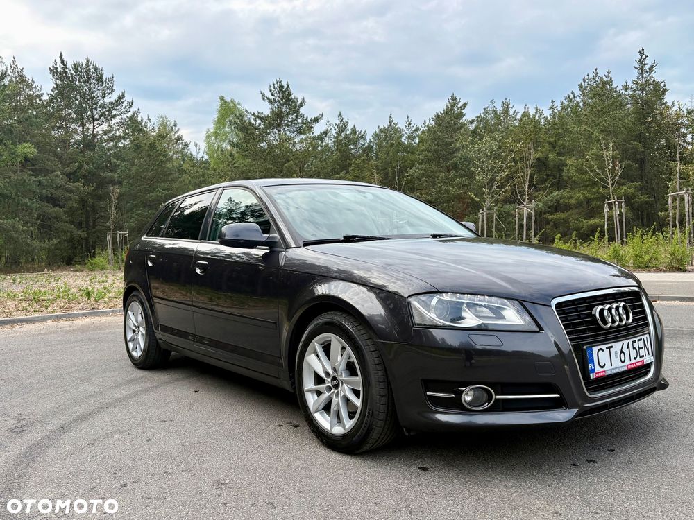 Audi A3 Sportback 1.6 TDI DPF Ambiente - 6