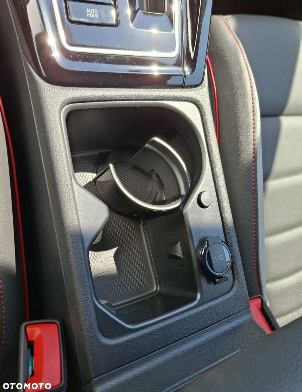 Volkswagen Golf - 22