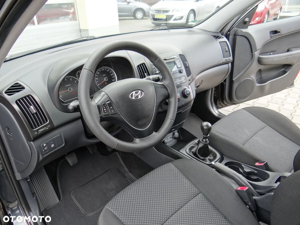Hyundai i30 1.4 blue Comfort - 23