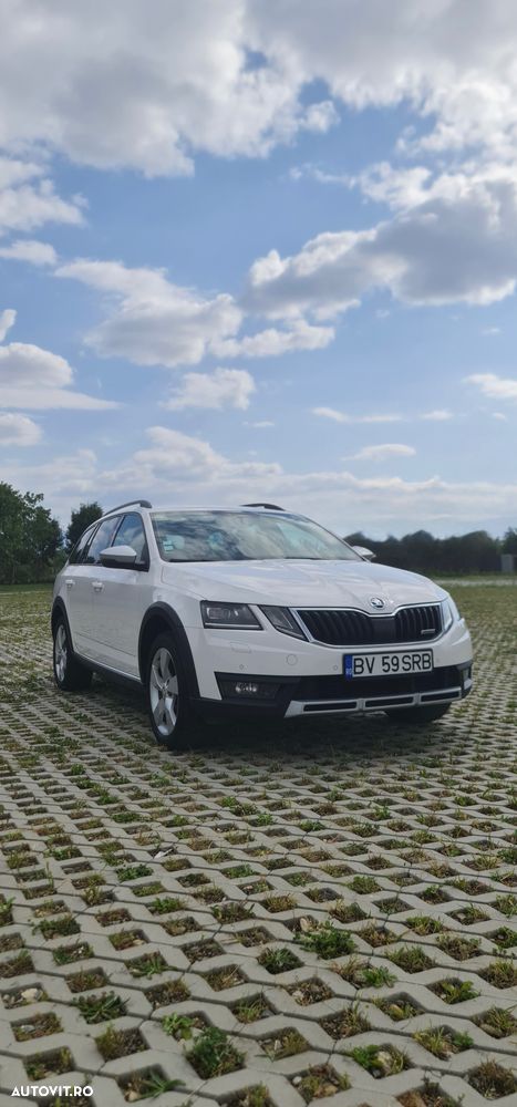 Skoda Octavia Combi 2.0 TDI 4x4 DSG Scout - 1