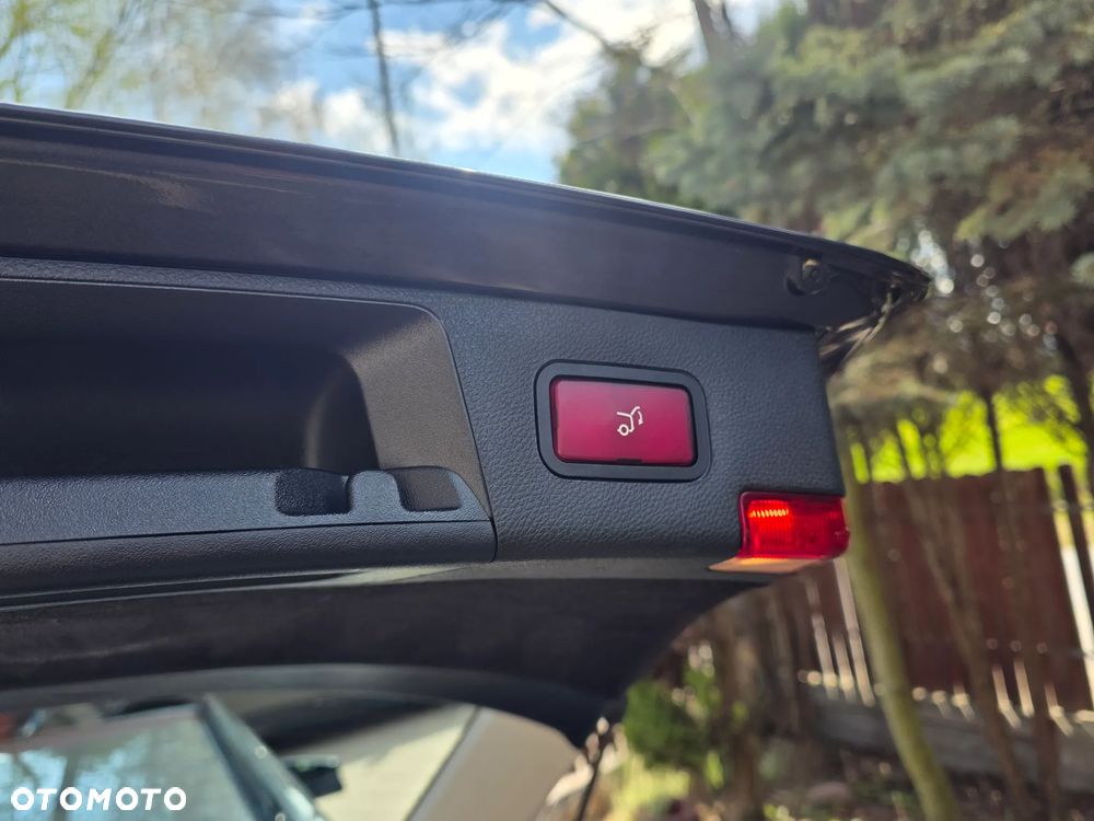 Mercedes-Benz Klasa C 200 Kompressor Elegance - 37