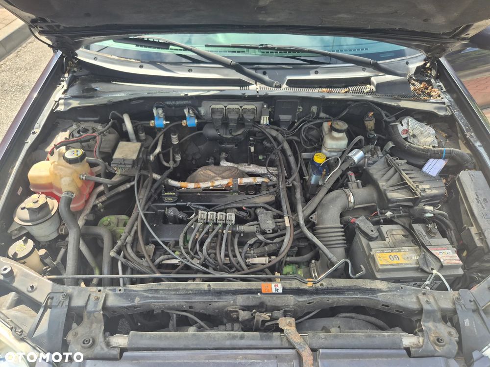 Mazda Tribute 2.3 Comfort - 16