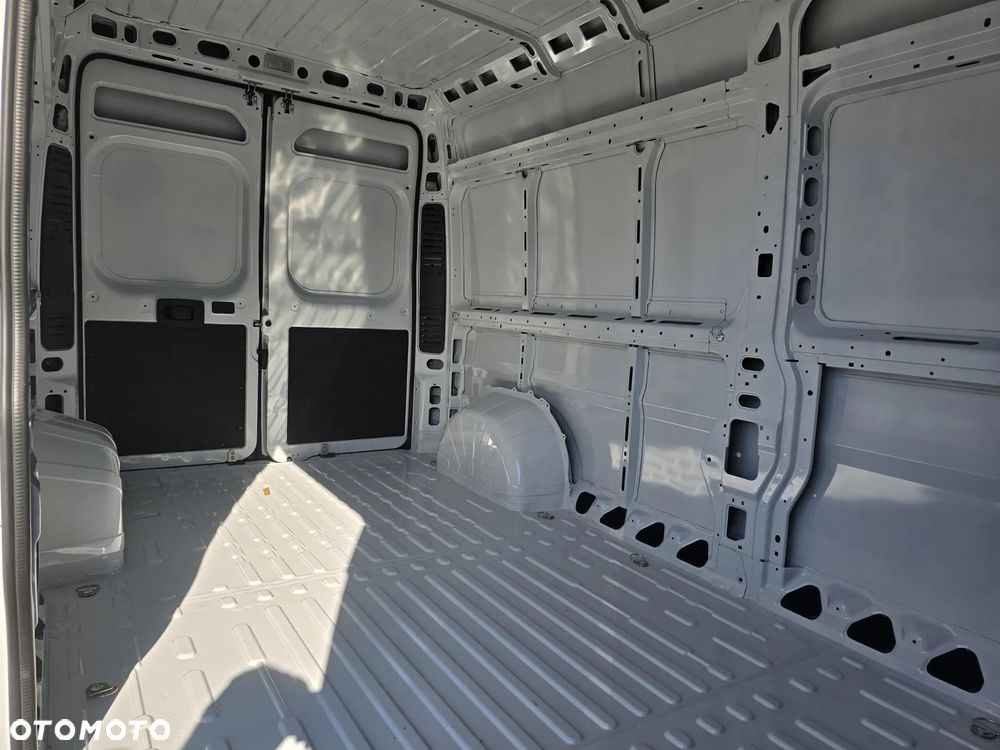 Opel Movano L4H2 140KM - 15