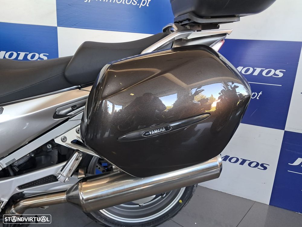 Yamaha FJR 1300 - 11
