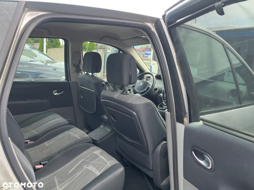 Renault Scenic 1.5 dCi Authentique - 8