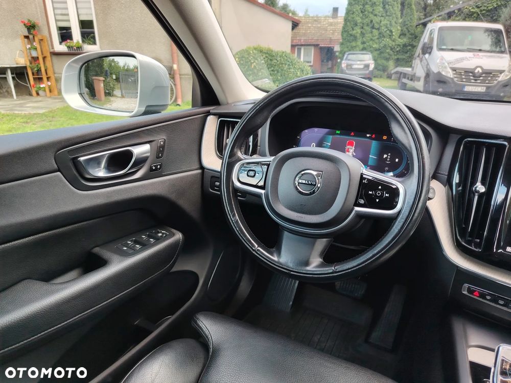 Volvo XC 60 B4 D AWD Inscription - 28