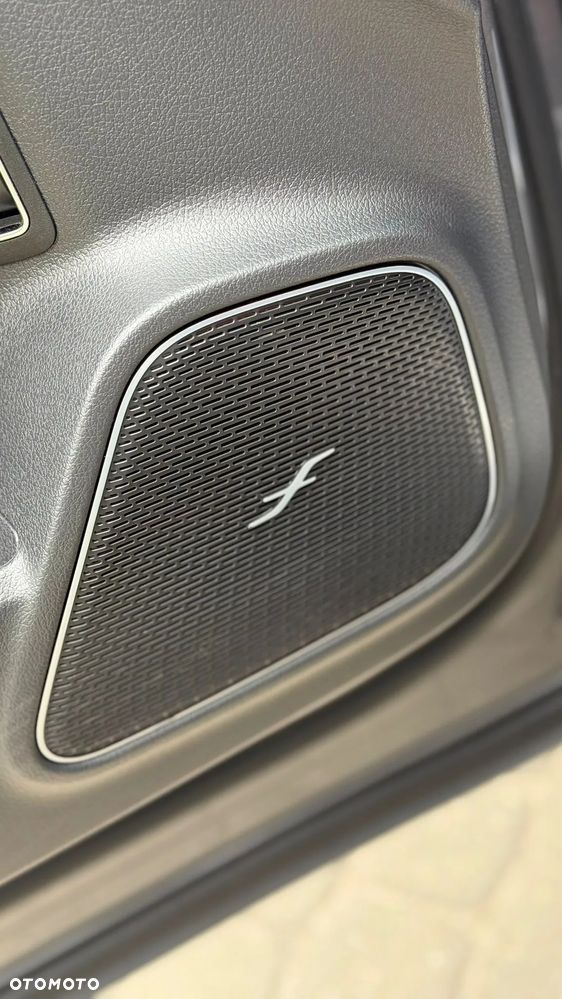 Mercedes-Benz GLA 250 AMG Line - 14