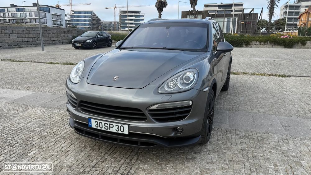 Porsche Cayenne S - 2